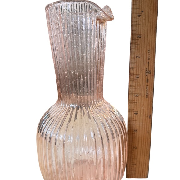Pink ribbed bubble glass carafe - Picture 5 of 7